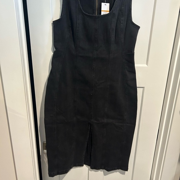 NWT Sofia V Black Sleeveless Jeans dress Size 10 - Picture 2 of 7
